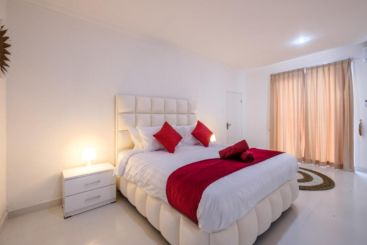 Luxury Minimalist Villa White Angel In Seminyak Exterior foto